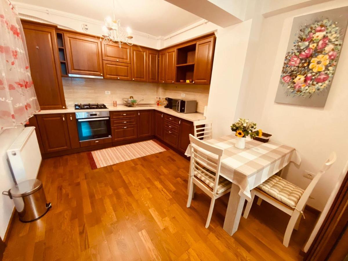 אלבה לוליה John'S Apartment מראה חיצוני תמונה