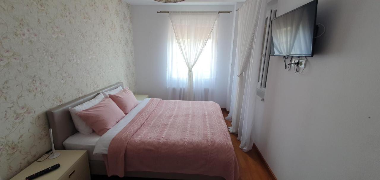 אלבה לוליה John'S Apartment מראה חיצוני תמונה